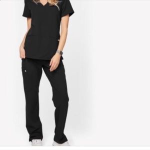 NWT FIGS KADE CARGO Black Scrubs Pants